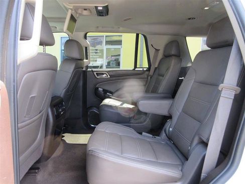Used 2016 GMC Yukon Denali w/ Open Road Package AWD/4WD image 28