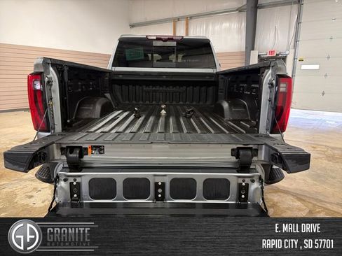 Used 2024 GMC Sierra 2500 Denali w/ Denali Reserve Package image 23