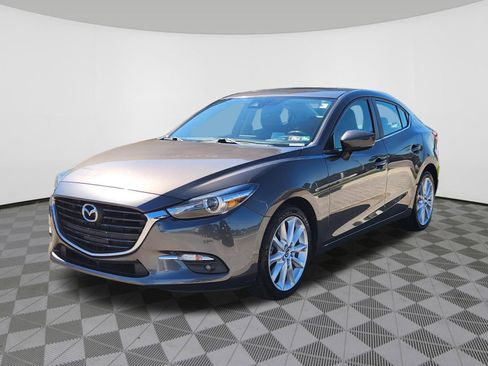 Used 2017 MAZDA MAZDA3 Grand Touring w/ Premium Equipment Package FWD image 2