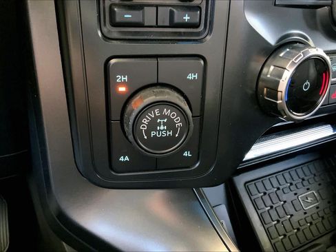 Used 2025 Ford F150 Lariat w/ Equipment Group 501A Mid AWD/4WD image 34