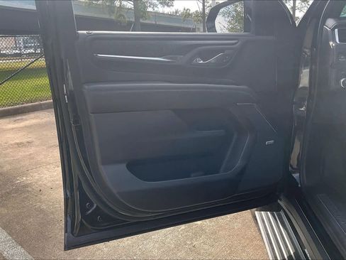 Certified 2024 GMC Yukon XL Denali image 19