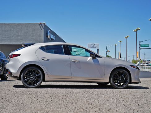 New 2026 MAZDA MAZDA3 Hatchback w/Premium Plus Pkg AWD/4WD image 15