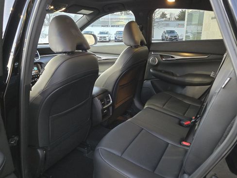 Certified 2025 INFINITI QX55 Essential image 20