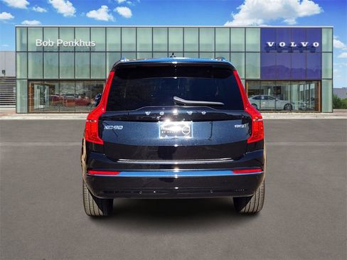 Used 2025 Volvo XC90 B5 Plus w/ Protection Package Premier image 32