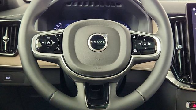 Used 2026 Volvo XC90 B6 Plus w/ Protection Package Premier AWD/4WD image 26