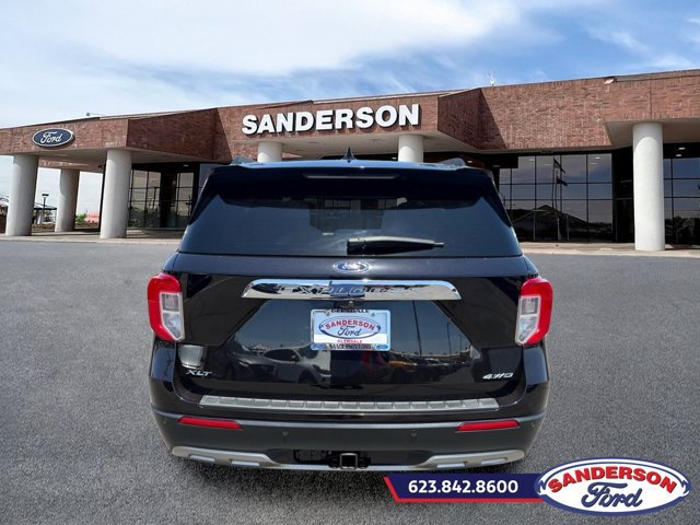 Used 2022 Ford Explorer XLT w/ Equipment Group 202A AWD/4WD image 4