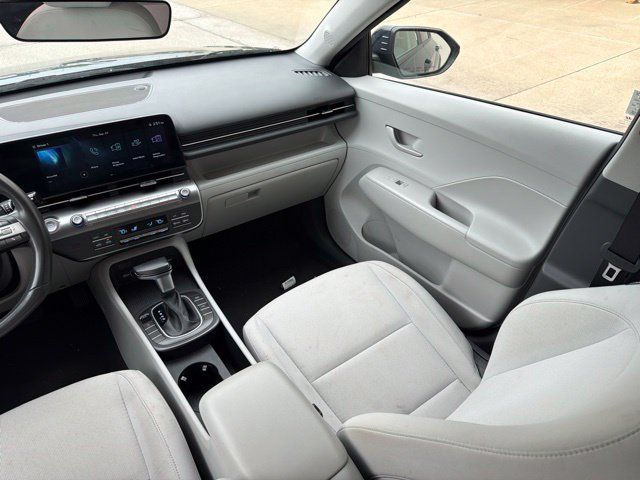 Used 2025 Hyundai Kona SEL AWD/4WD image 19