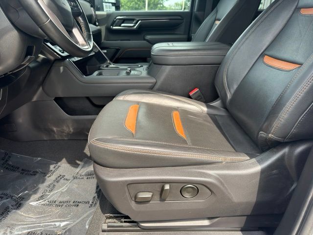 Certified 2024 GMC Sierra 3500 AT4 w/ Technology Package AWD/4WD image 5