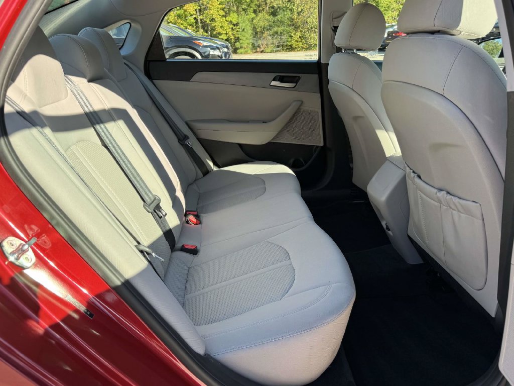 Used 2018 Hyundai Sonata SE FWD image 15