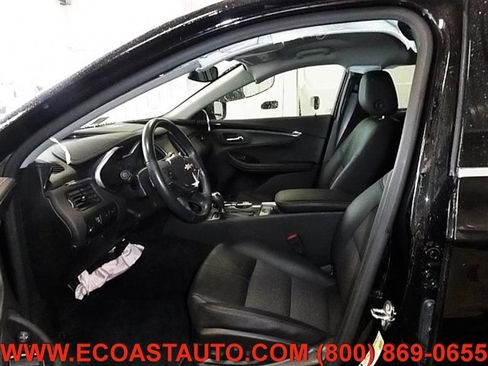 Used 2017 Chevrolet Impala LT image 6