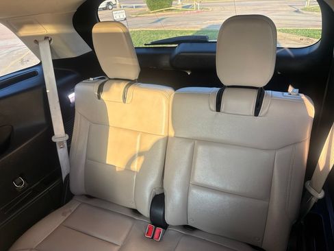 Used 2022 Ford Explorer Limited w/ Equipment Group 301A RWD image 38