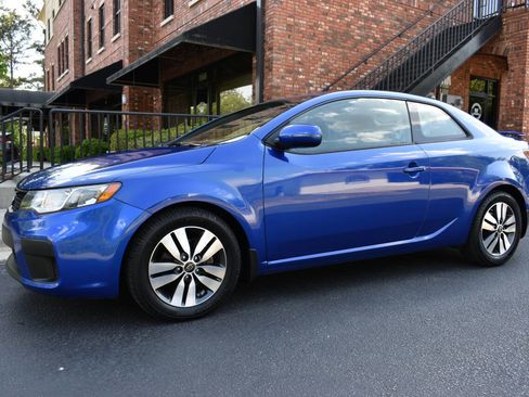 Used 2013 Kia Forte Koup EX FWD image 2