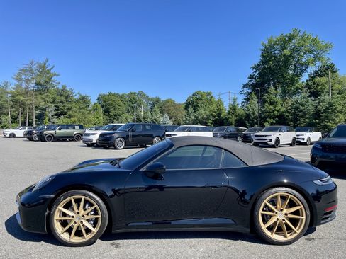 Used 2021 Porsche 911 Carrera RWD image 37