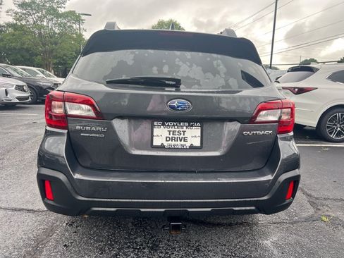 Used 2018 Subaru Outback 2.5i Premium AWD/4WD image 4