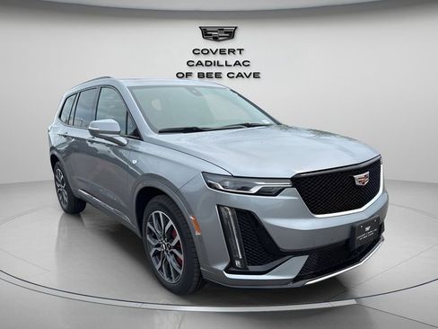New 2025 Cadillac XT6 Sport w/ Technology Package image 3