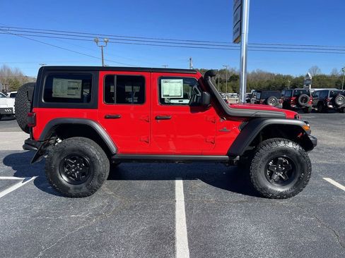 New 2024 Jeep Wrangler Unlimited Rubicon w/ Technology Group image 7