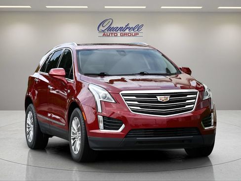 Used 2017 Cadillac XT5 Luxury w/ Driver Awareness Package AWD/4WD image 2