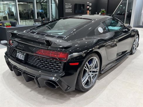 Used 2023 Audi R8 V10 performance image 4