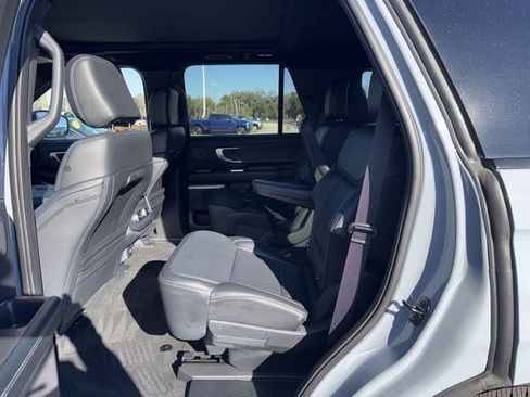 Used 2025 Ford Expedition Platinum w/ Stealth Performance Package image 9