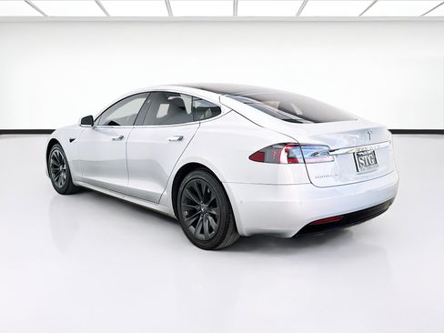 Used 2018 Tesla Model S 75D AWD/4WD image 6