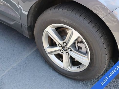 Used 2024 Ford Edge SEL w/ Convenience Package AWD/4WD image 11
