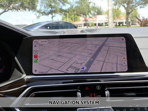 Used 2021 BMW X7 M50i AWD/4WD image 3