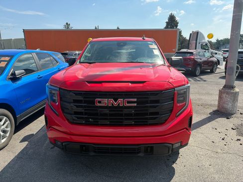 Used 2024 GMC Sierra 1500 Elevation AWD/4WD image 1