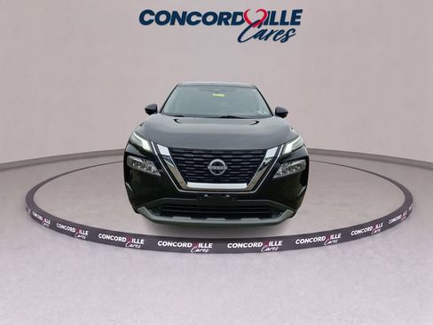 Certified 2023 Nissan Rogue SV AWD/4WD image 3