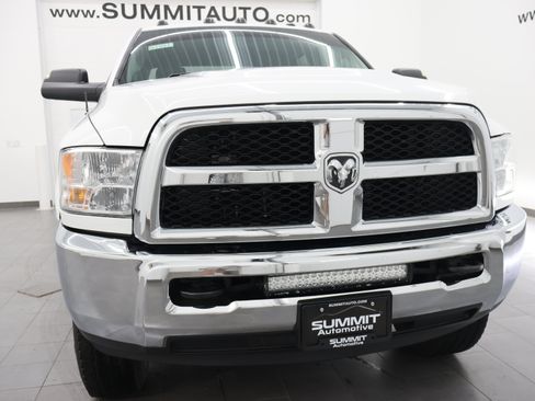 Used 2018 RAM 2500 Tradesman w/ Chrome Appearance Group AWD/4WD image 21
