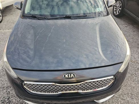 Used 2018 Kia Niro EX w/ EX Touring Graphite Edition FWD image 2