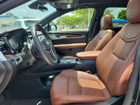 Certified 2023 Cadillac XT5 Premium Luxury FWD image 14