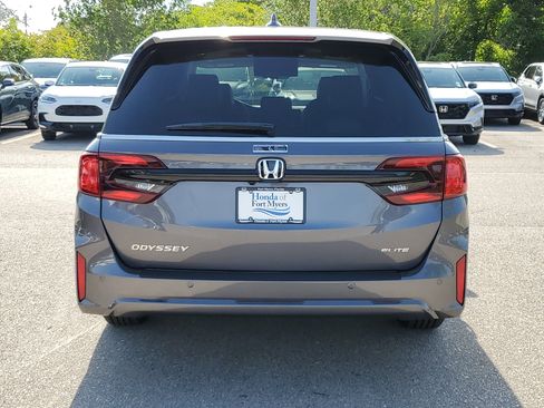 New 2026 Honda Odyssey Elite image 5
