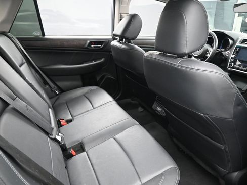 Used 2018 Subaru Outback 2.5i Limited image 27