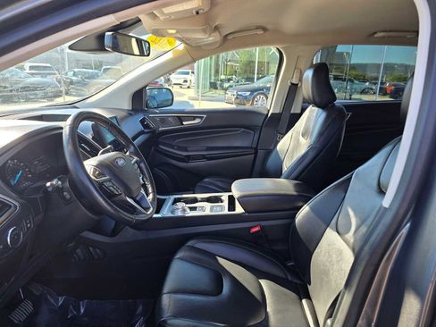 Used 2022 Ford Edge Titanium image 22