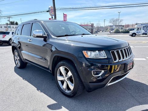 Used 2014 Jeep Grand Cherokee Limited w/ Trailer Tow Group IV AWD/4WD image 8