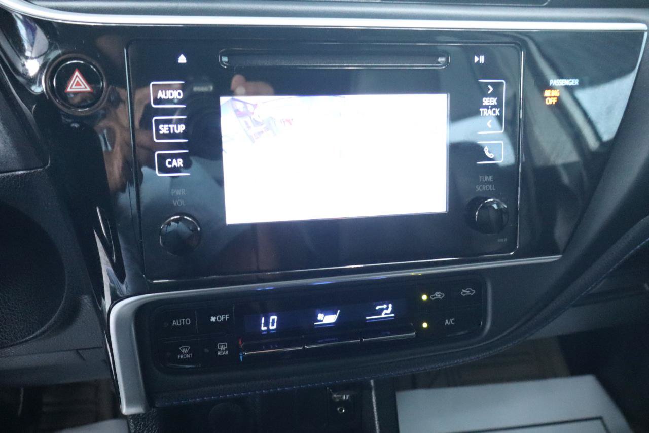 Used 2018 Toyota Corolla SE FWD image 26