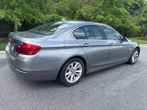 Used 2016 BMW 528i Sedan RWD image 2