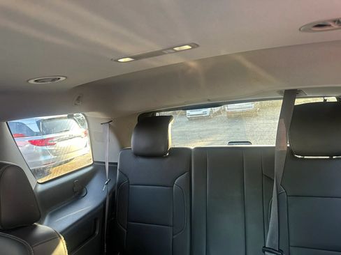 Used 2015 GMC Yukon SLT w/ Open Road Package AWD/4WD image 14