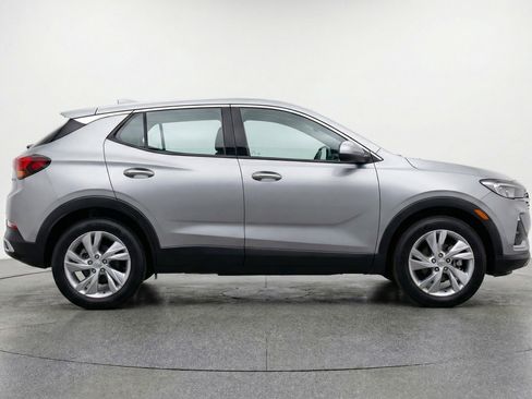 Used 2025 Buick Encore GX Preferred FWD image 11
