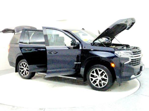 Used 2023 Chevrolet Tahoe LT image 12