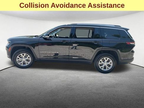 Used 2023 Jeep Grand Cherokee L Limited AWD/4WD image 6