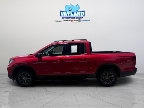 Certified 2023 Honda Ridgeline Sport image 3