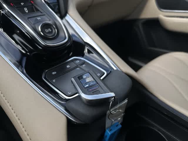 Used 2024 Acura RDX SH-AWD image 35