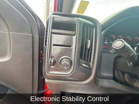 Used 2018 Chevrolet Silverado 1500 Custom w/ Custom Value Package AWD/4WD image 21