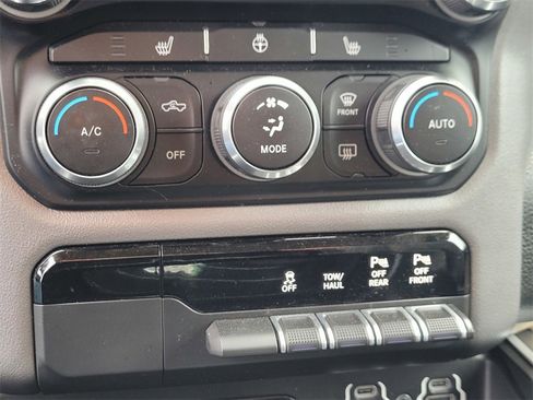 Used 2021 RAM 1500 Big Horn image 21