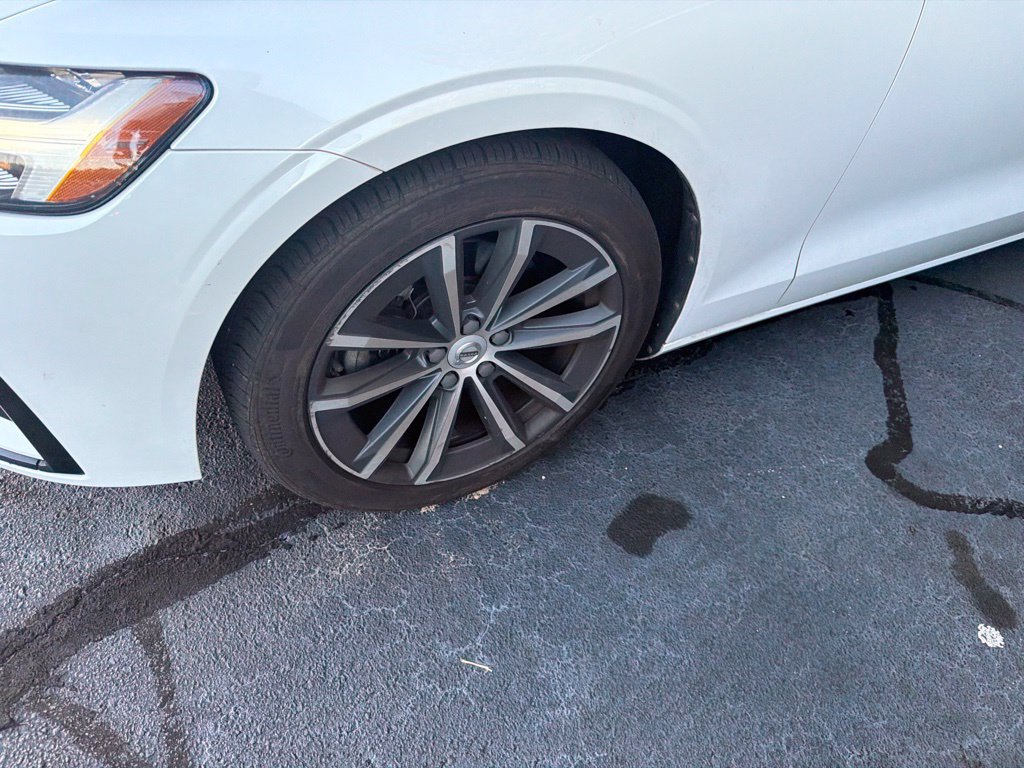 Used 2021 Volvo S60 T5 Momentum AWD/4WD image 4