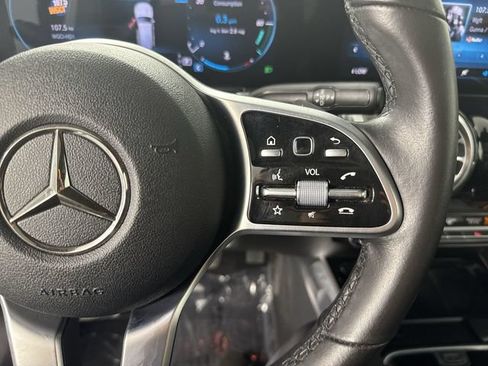 Used 2021 Mercedes-Benz GLB 250 4MATIC image 13