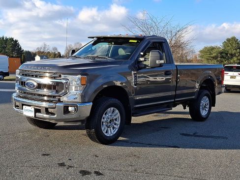 Certified 2020 Ford F250 XLT w/ XLT Value Package image 3