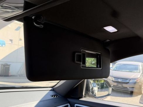 Certified 2023 Volkswagen Atlas Cross Sport SE w/ Panoramic Sunroof Package AWD/4WD image 37