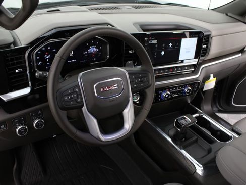 New 2026 GMC Sierra 1500 SLT AWD/4WD image 9